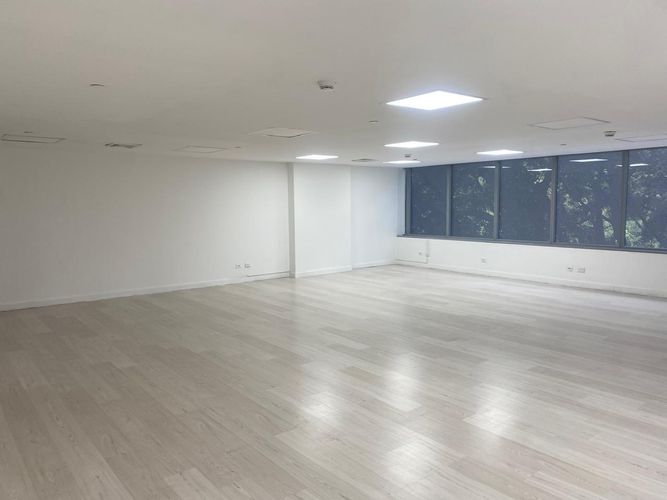 Oficina en arriendo en El Poblado, Medellín, 104 m² · foto 9 de 12