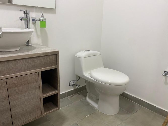 Oficina en arriendo en El Poblado, Medellín, 104 m² · foto 12 de 12