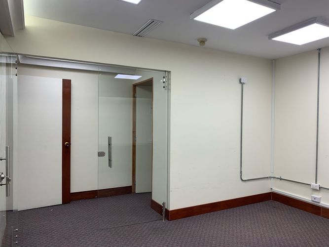 Oficina en arriendo en El Poblado, Medellín, 172 m² · foto 8 de 12