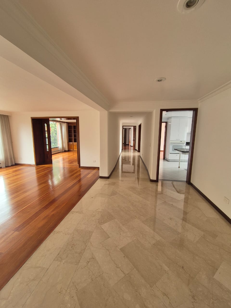Apartamento en venta en Los Rosales, Bogotá · foto 13 de 24