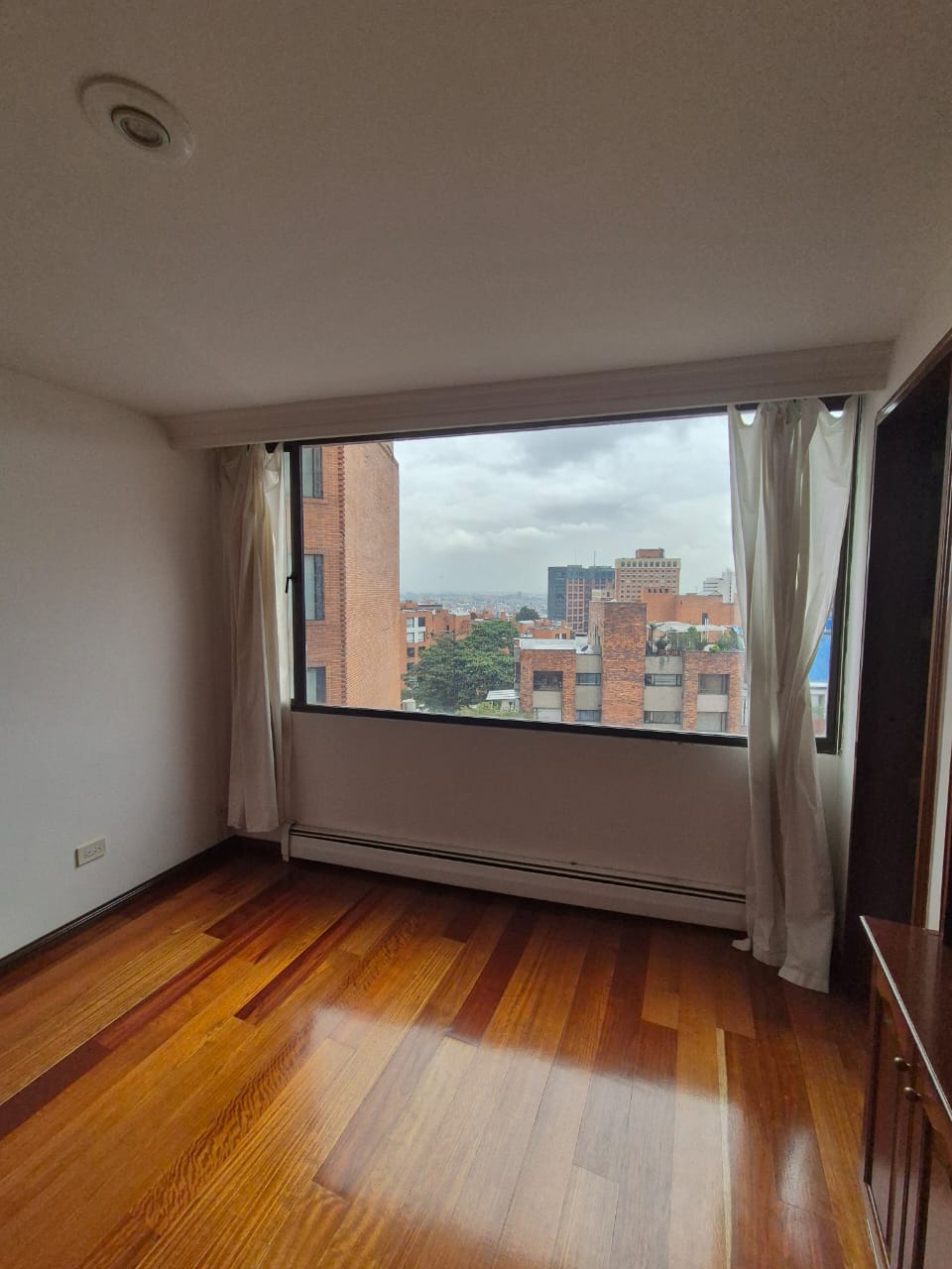 Apartamento en venta en Los Rosales, Bogotá · foto 19 de 24