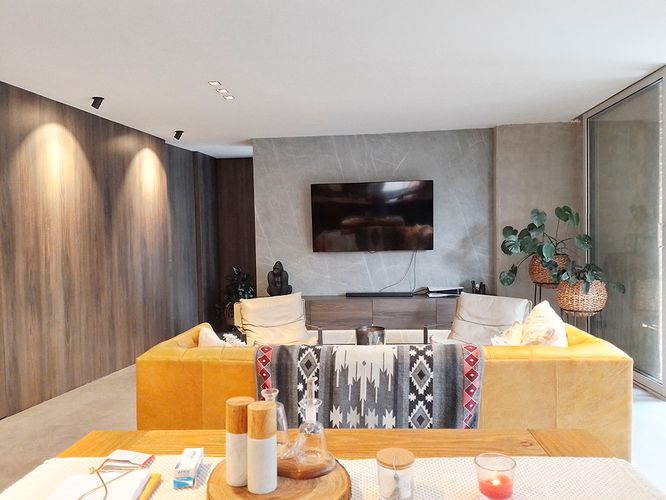 Apartamento de 2 alcobas en arriendo en El Poblado, Medellín, 145 m² · foto 2 de 18