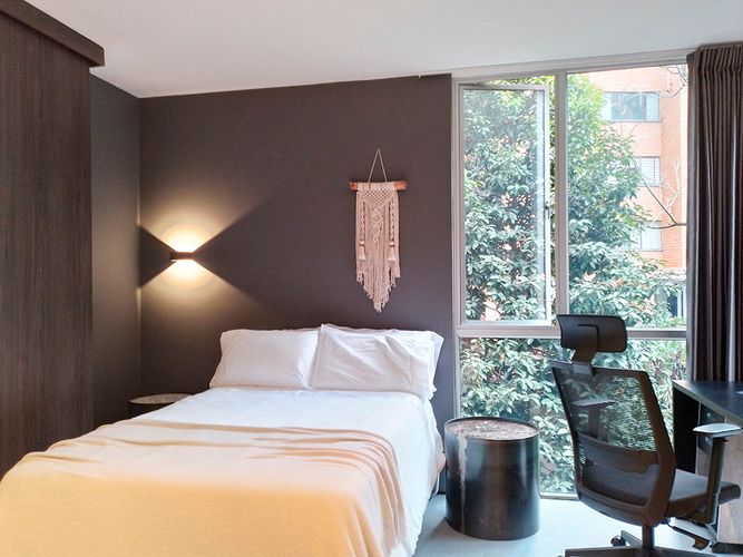 Apartamento de 2 alcobas en arriendo en El Poblado, Medellín, 145 m² · foto 9 de 18