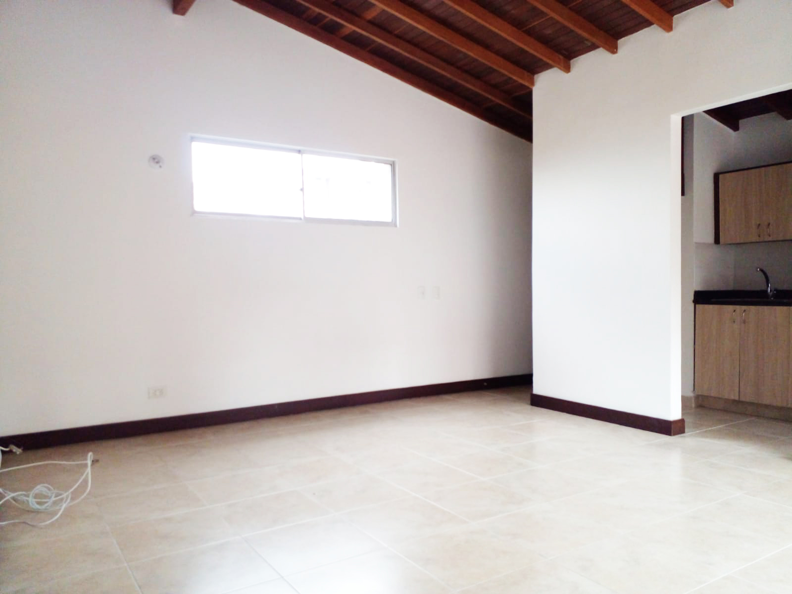 Apartamento en arriendo en Cumbres, Envigado · foto 4 de 17