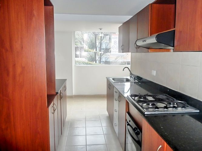 Apartamento de 3 alcobas en arriendo en El Poblado, Medellín, 124 m² · foto 6 de 15