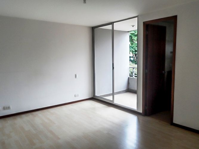 Apartamento de 3 alcobas en arriendo en El Poblado, Medellín, 124 m² · foto 9 de 15