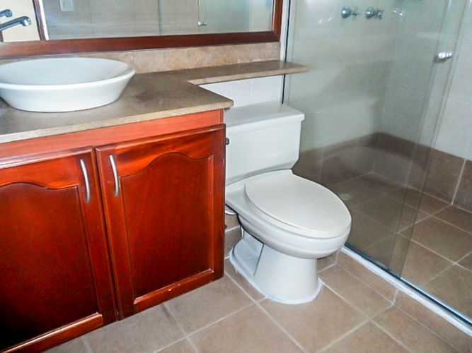Apartamento de 3 alcobas en arriendo en El Poblado, Medellín, 124 m² · foto 13 de 15