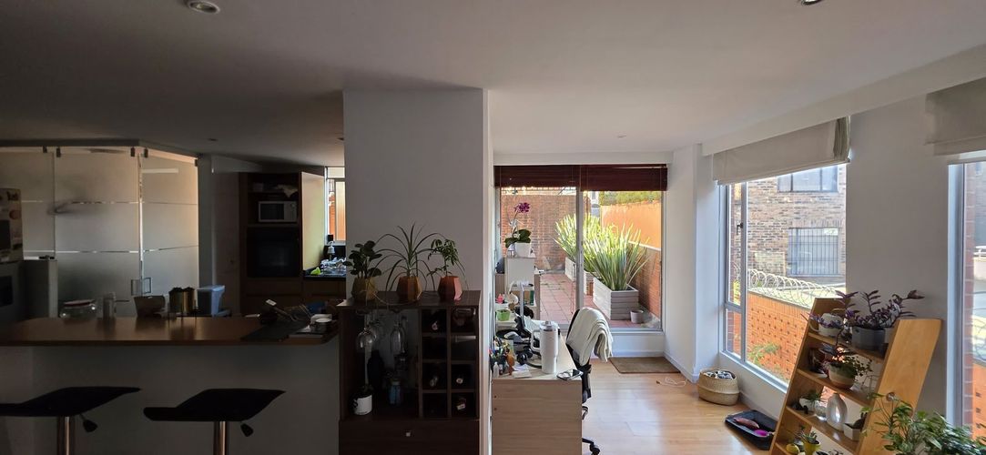 Apartamento de 2 alcobas en venta en Santa Barbara Occidental, Bogotá, 82 m² · foto 4 de 20