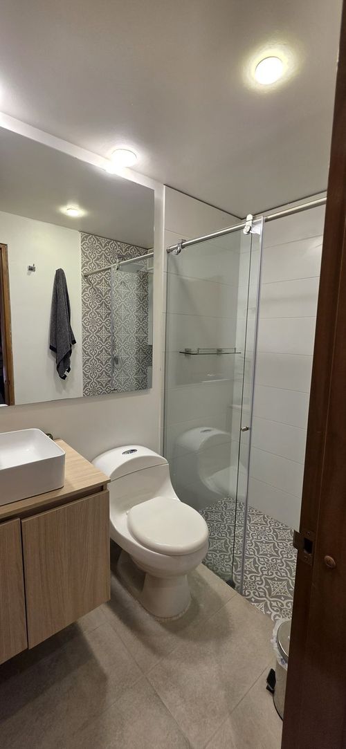 Apartamento de 2 alcobas en venta en Santa Barbara Occidental, Bogotá, 82 m² · foto 16 de 20