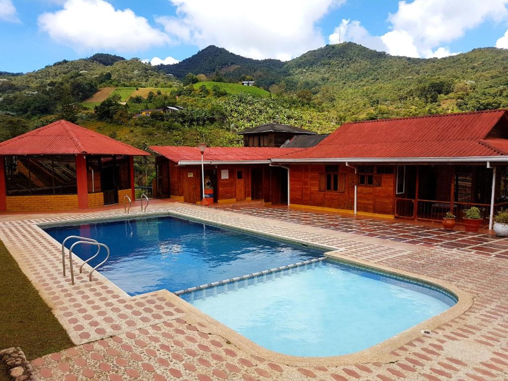 Departamento en venta bajo precio de mercado en La felidia