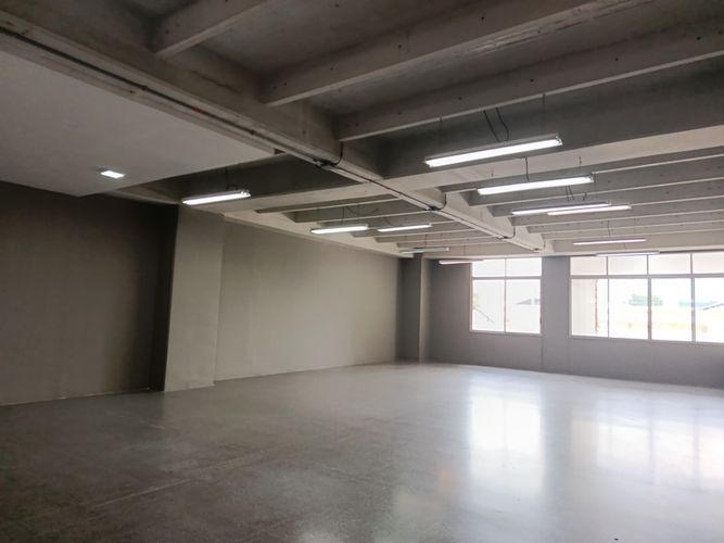 Oficina en arriendo en El Poblado, Medellín, 134 m² · foto 4 de 9