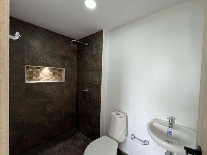 Apartamento de 2 alcobas en venta en El Porvenir, Rionegro, 56 m² · foto 13 de 22