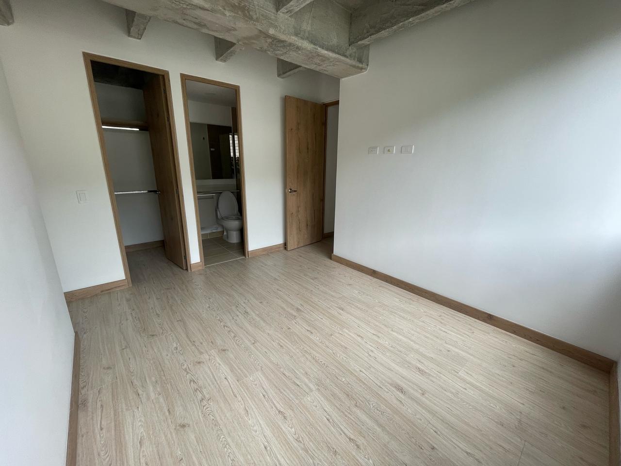 Apartamento en venta en Loma Del Indio, Medellín · foto 23 de 24
