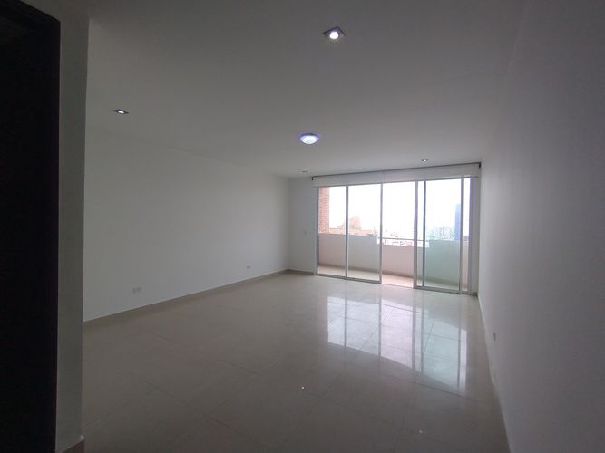 Apartamento de 4 alcobas en venta en El Castillo, Barranquilla, 214 m² · foto 5 de 20