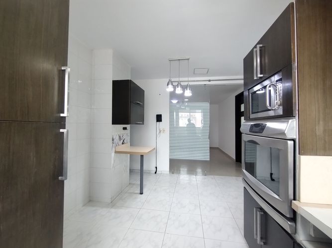 Apartamento de 4 alcobas en venta en El Castillo, Barranquilla, 214 m² · foto 9 de 20