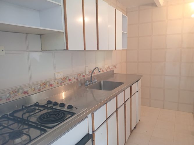 Apartamento de 3 alcobas en arriendo en El Poblado, Medellín, 98 m² · foto 5 de 18