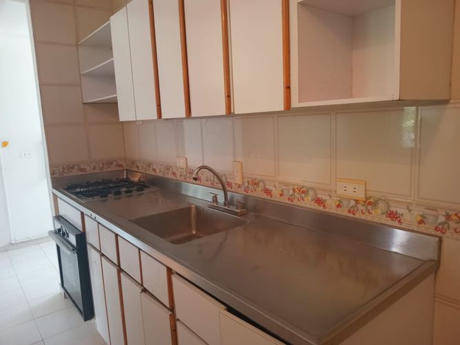 Apartamento de 3 alcobas en arriendo en El Poblado, Medellín, 98 m² · foto 6 de 18