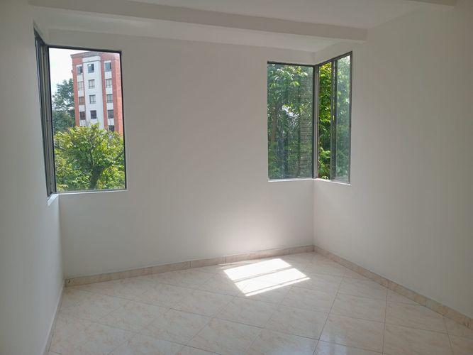Apartamento de 3 alcobas en arriendo en El Poblado, Medellín, 98 m² · foto 15 de 18