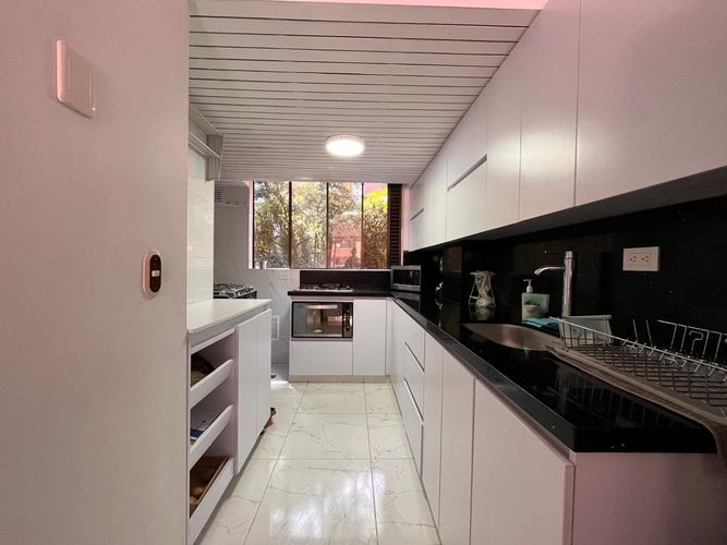 Apartamento de 2 alcobas en arriendo en El Poblado, Medellín, 56 m² · foto 7 de 20