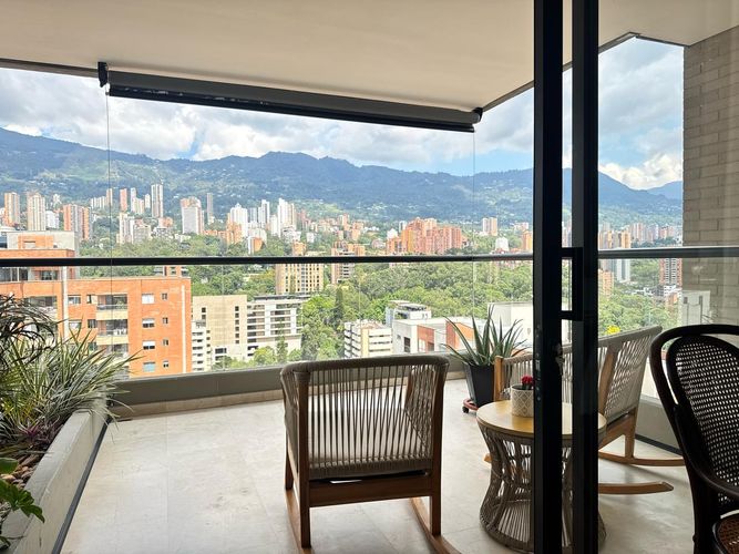 Apartamento de 3 alcobas en venta en El Poblado, Medellín, 234 m² · foto 16 de 19