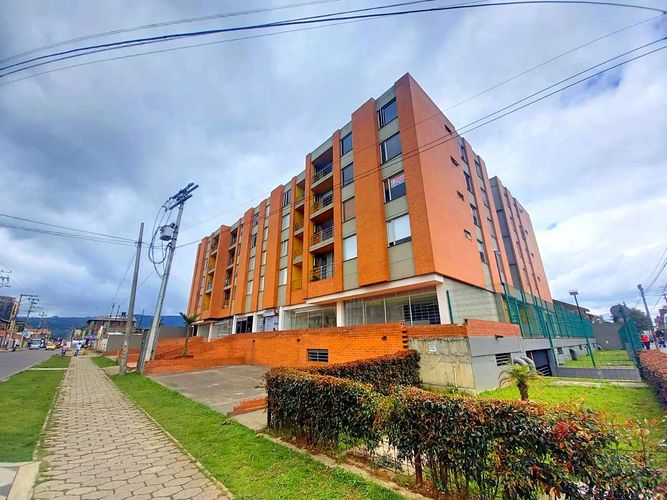 Apartamento de 3 alcobas en venta en Santa Maria Del Lago, Chía, 81 m² · foto 3 de 12