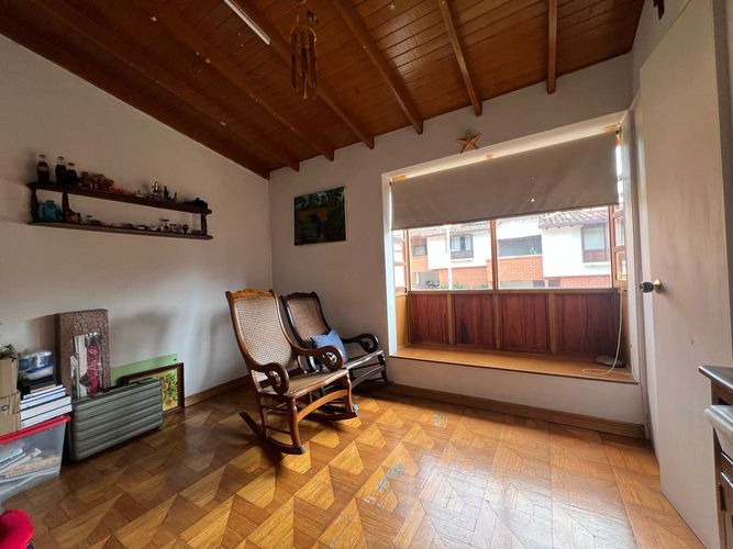 Casa de 4 alcobas en venta en Escobero, Envigado, 220 m² · foto 11 de 17