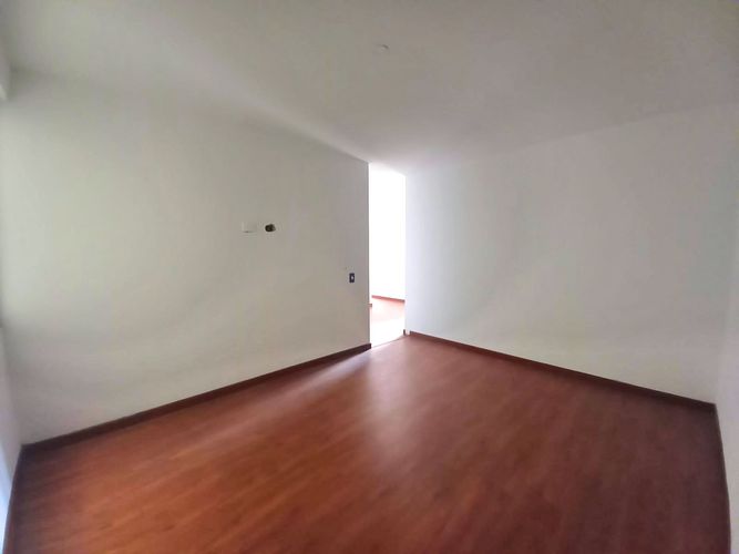 Apartamento de 3 alcobas en venta en Santa Maria Del Lago, Chía, 81 m² · foto 3 de 18