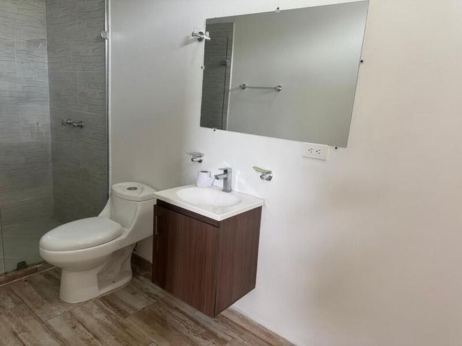 Finca en venta en El Carmen De Viboral, El Carmen de Viboral, 270 m² · foto 7 de 13