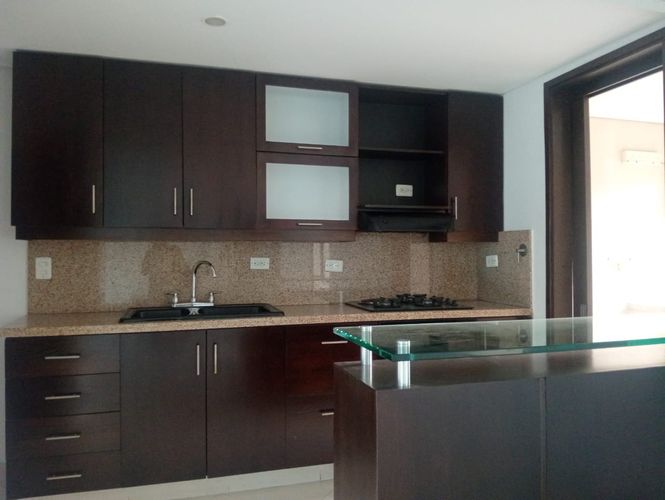 Apartamento de 3 alcobas en arriendo en Laureles, Medellín, 100 m² · foto 4 de 15
