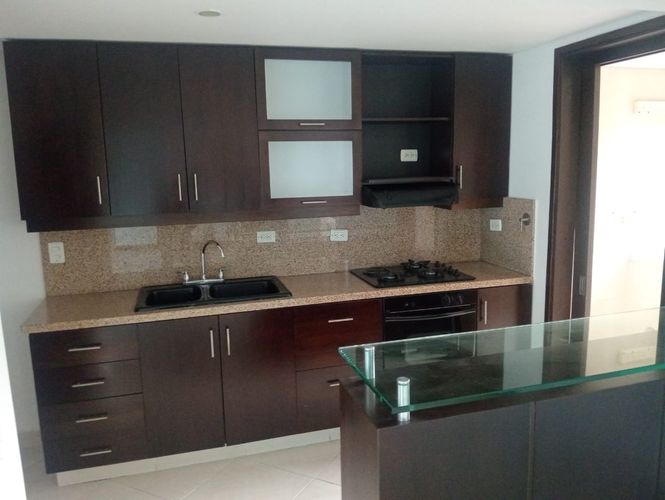 Apartamento de 3 alcobas en arriendo en Laureles, Medellín, 100 m² · foto 6 de 15