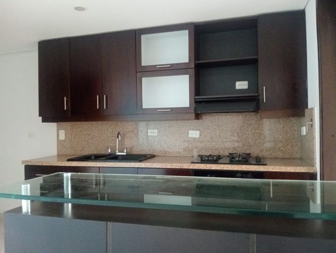 Apartamento de 3 alcobas en arriendo en Laureles, Medellín, 100 m² · foto 7 de 15