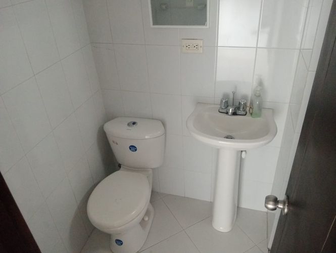 Apartamento de 3 alcobas en arriendo en Laureles, Medellín, 100 m² · foto 14 de 15