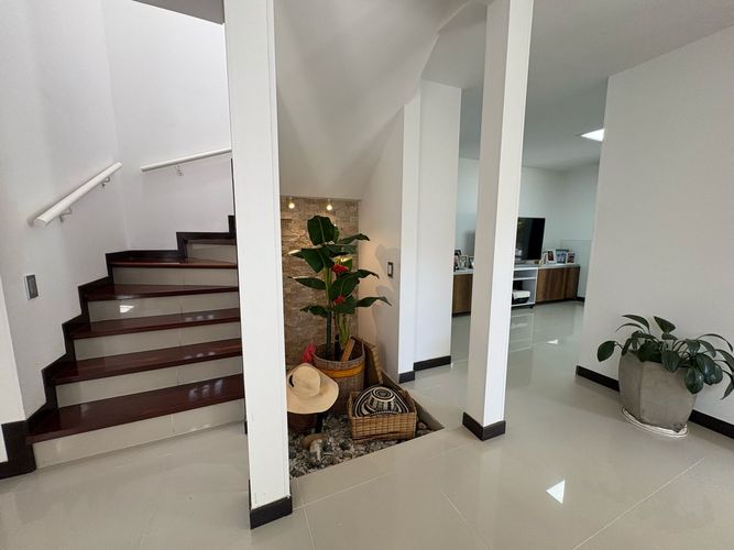 Casa de 3 alcobas en venta en El Castillo, Jamundí, 112 m² · foto 8 de 24