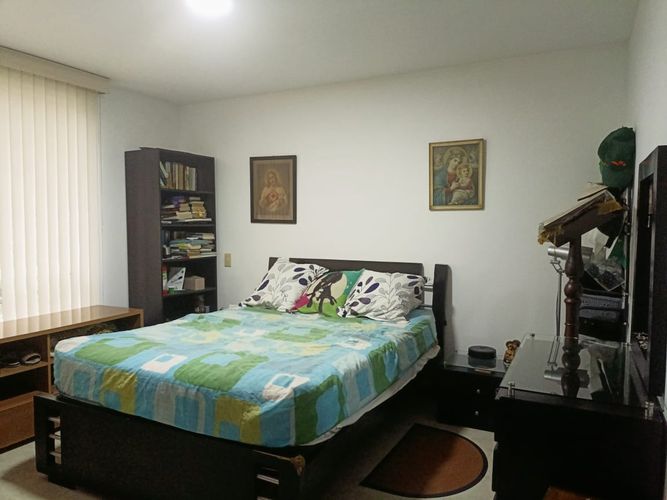 Apartamento de 3 alcobas en venta en Loma De Los Bernal, Medellín, 79 m² · foto 7 de 17