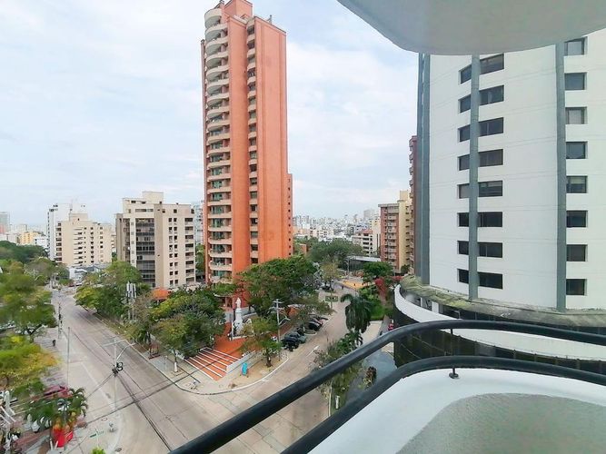 Apartamento de 3 alcobas en venta en Altos Del Prado, Barranquilla, 150 m² · foto 3 de 17