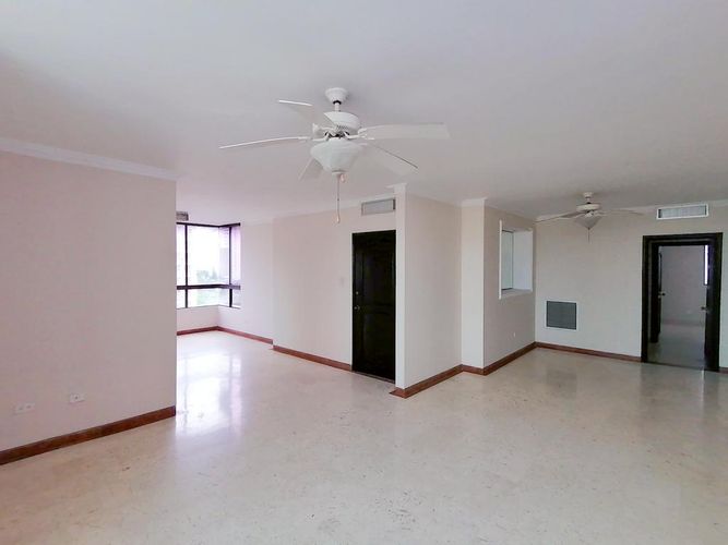 Apartamento de 3 alcobas en venta en Altos Del Prado, Barranquilla, 150 m² · foto 4 de 17