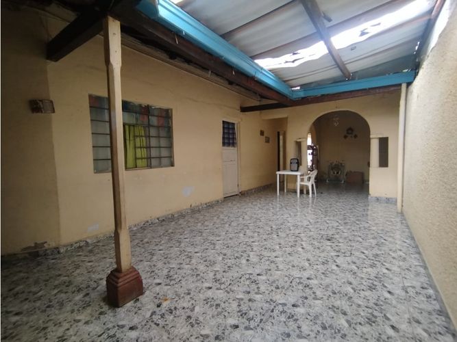 Casa de 4 alcobas en venta en Campo Valdes No.1, Medellín, 320 m² · foto 6 de 17