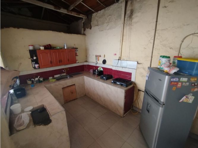 Casa de 4 alcobas en venta en Campo Valdes No.1, Medellín, 320 m² · foto 9 de 17