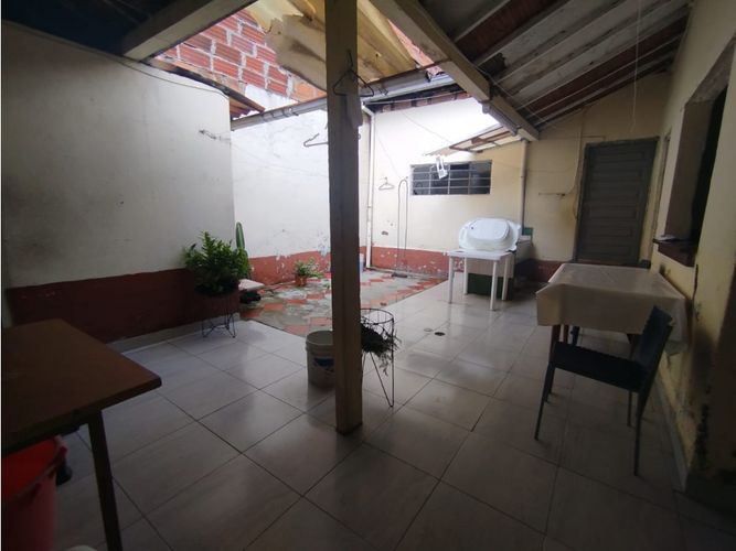 Casa de 4 alcobas en venta en Campo Valdes No.1, Medellín, 320 m² · foto 11 de 17
