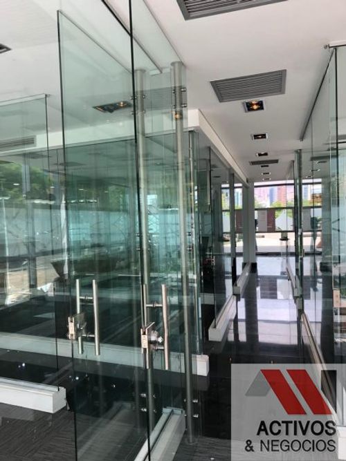 Local en arriendo en La Aguacatala, Medellín, 285 m² · foto 7 de 7