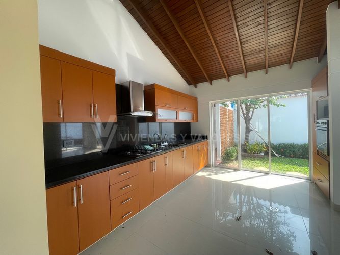 Casa de 3 alcobas en venta en Villa Antigua, Villa del Rosario, 848 m² · foto 3 de 16