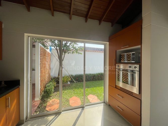 Casa de 3 alcobas en venta en Villa Antigua, Villa del Rosario, 848 m² · foto 9 de 16