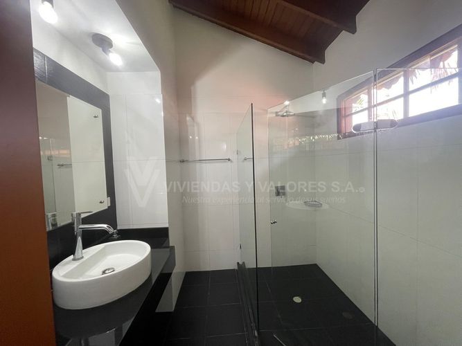 Casa de 3 alcobas en venta en Villa Antigua, Villa del Rosario, 848 m² · foto 15 de 16