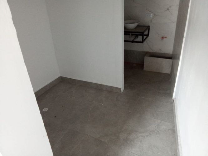 Local en arriendo en El Malecón, Girón, 25 m² · foto 3 de 5