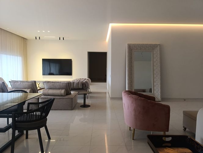 Casa de 4 alcobas en venta en El Poblado, Medellín, 400 m² · foto 3 de 20
