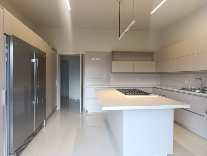 Casa de 4 alcobas en venta en El Poblado, Medellín, 400 m² · foto 7 de 20