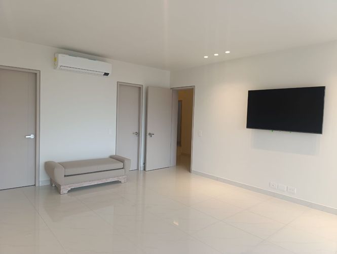 Casa de 4 alcobas en venta en El Poblado, Medellín, 400 m² · foto 16 de 20