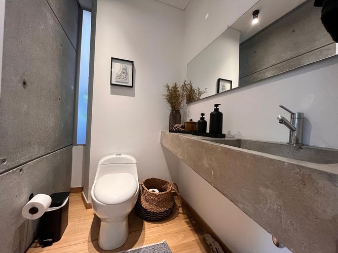 Apartamento de 3 alcobas en arriendo en El Poblado, Medellín, 204 m² · foto 18 de 19