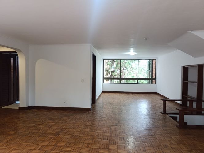 Apartamento de 3 alcobas en arriendo en El Poblado, Medellín, 171 m² · foto 4 de 19