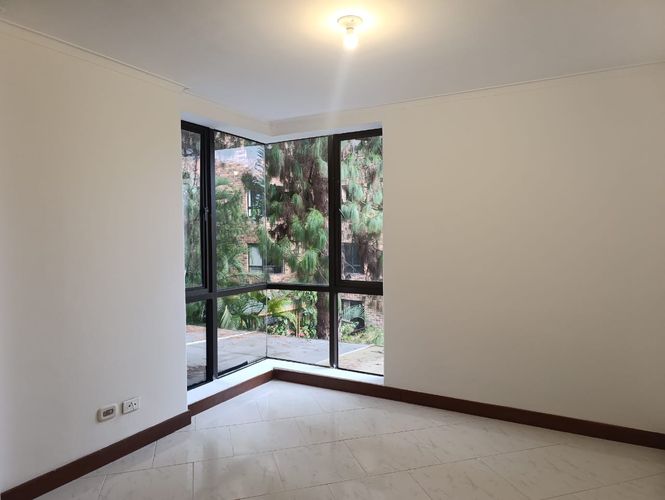Apartamento de 3 alcobas en arriendo en El Poblado, Medellín, 171 m² · foto 11 de 19